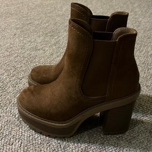 SODA brand tan suede platform booties